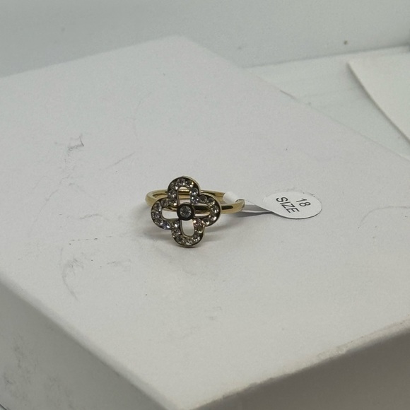 Gold Tone Crystal Rhinestone Clove Stainless Steel Fashion Ring SZ 7 - Picture 4 of 9
